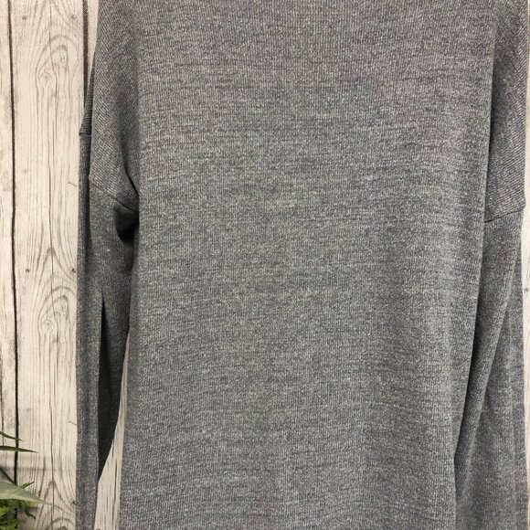 Lauren Moshi Gray V-neck Sweater Size Medium* - Picture 2 of 7